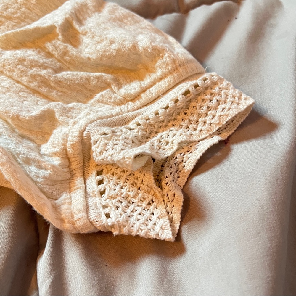 Zara Cream Lace Detail Cottagecore Quilt Pattern Puff Sleeves Ruffled Hem Blouse - Picture 8 of 15